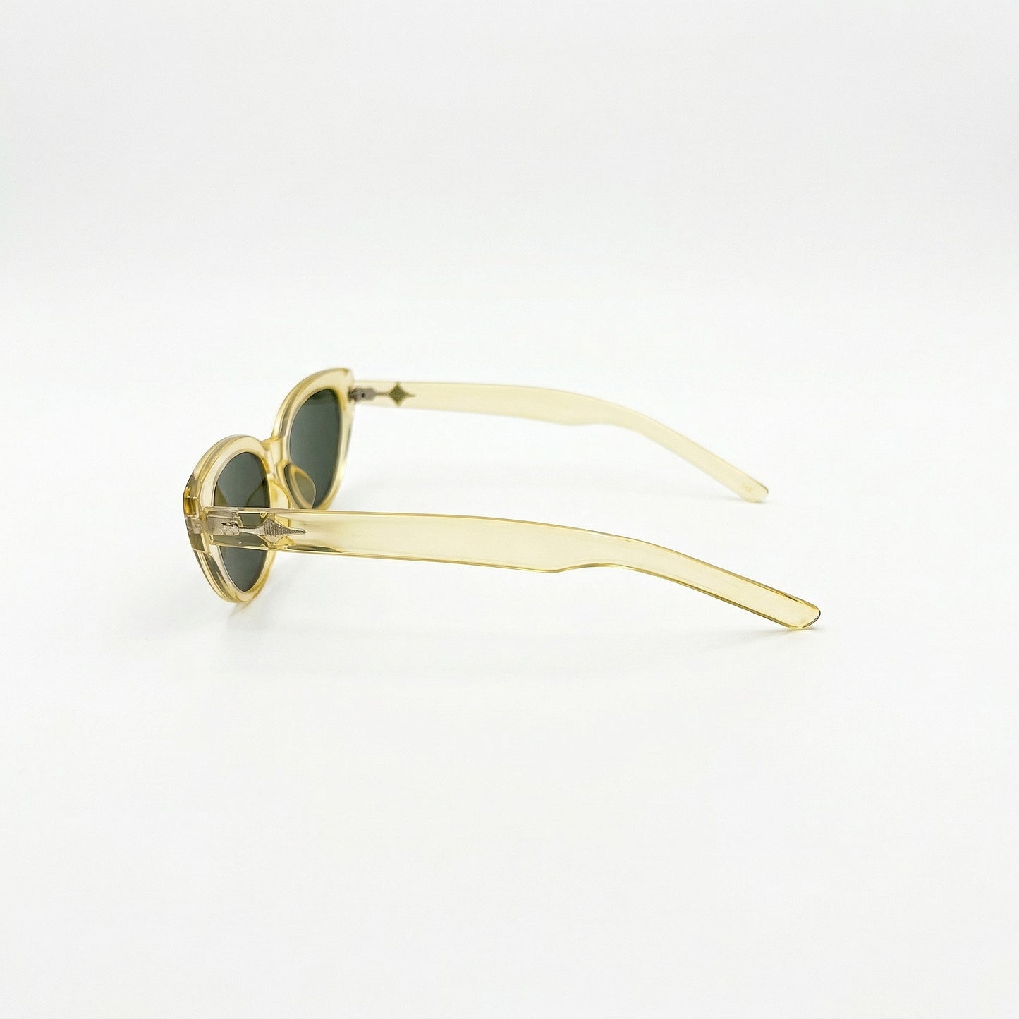 CAT EYE OVAL SHAPED